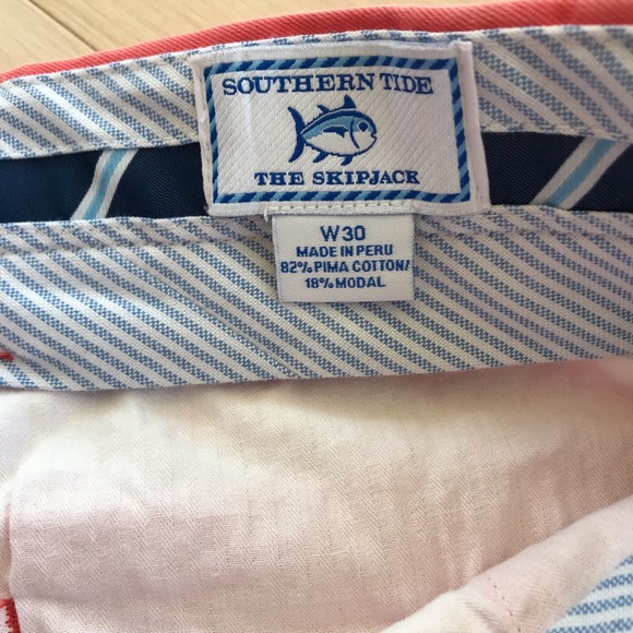Southern Tide Skipjack Short in Charleston Red - Picture 4 of 6